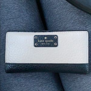 gently used kate spade wallet